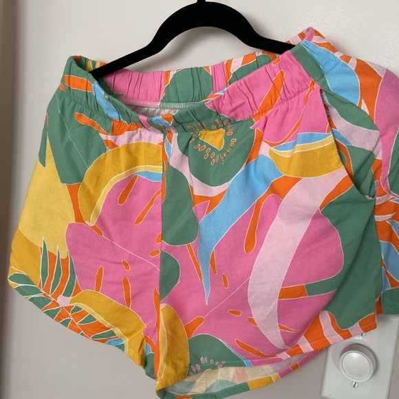 Hendrix Shorts in Tropical Fruit - Picture 3 of 4